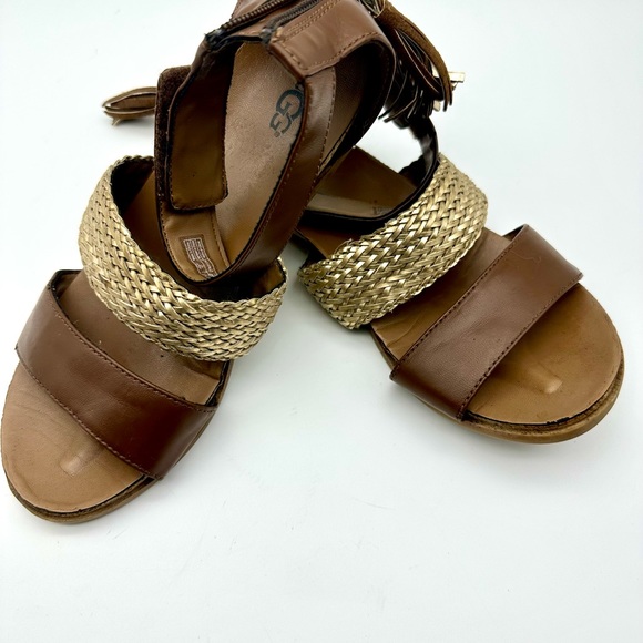 UGG Marabel Metallic Gold Woman's Sandals - Picture 2 of 6